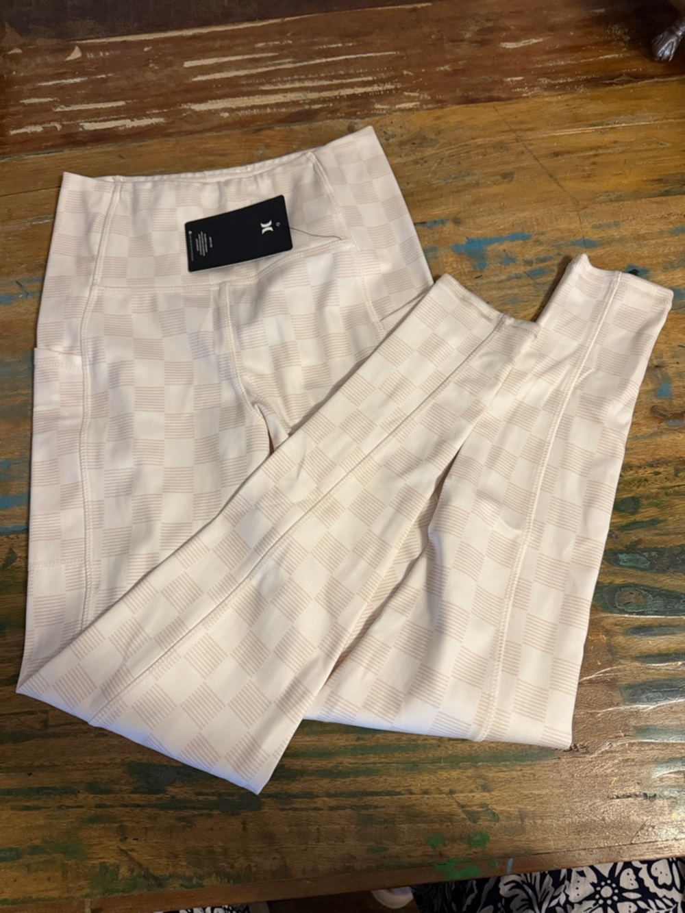 Hurley Women's Cream Check-Textured High-Rise Leggings
